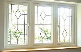 Декоративные раскладки устанавливаются на окна, чтобы увеличить эстетичность таких конструкций. Они способны существенно изменить вид оконного проема. tab